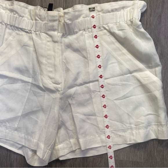 BCBG Women’s White Linen Blend Elastic Waist Shorts - Picture 5 of 9